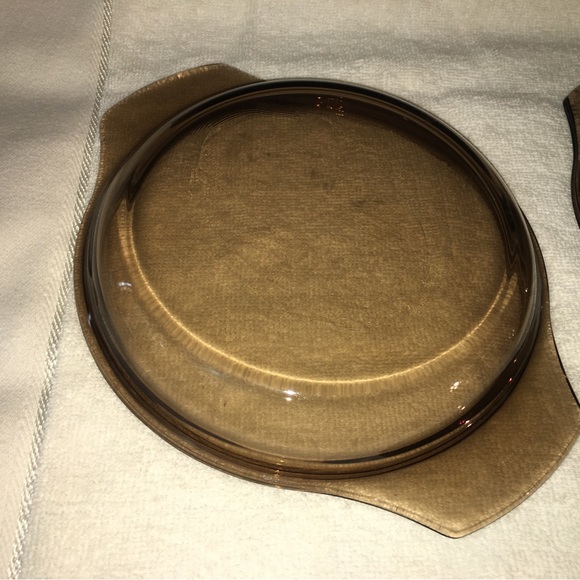 Vintage Pyrex Made England casserole lids 2- amber clear- - Picture 2 of 12